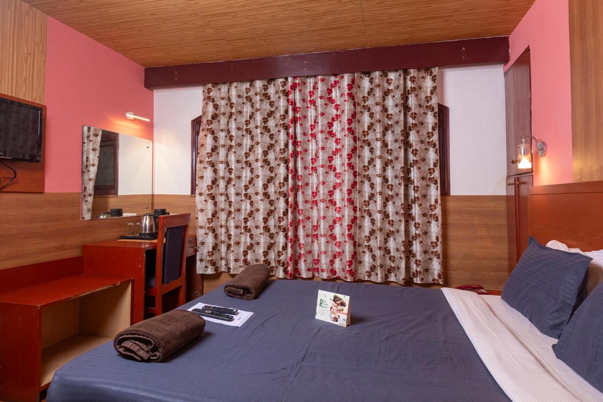 Devi Enterprises - Hotel Khems อูตี ภายนอก รูปภาพ