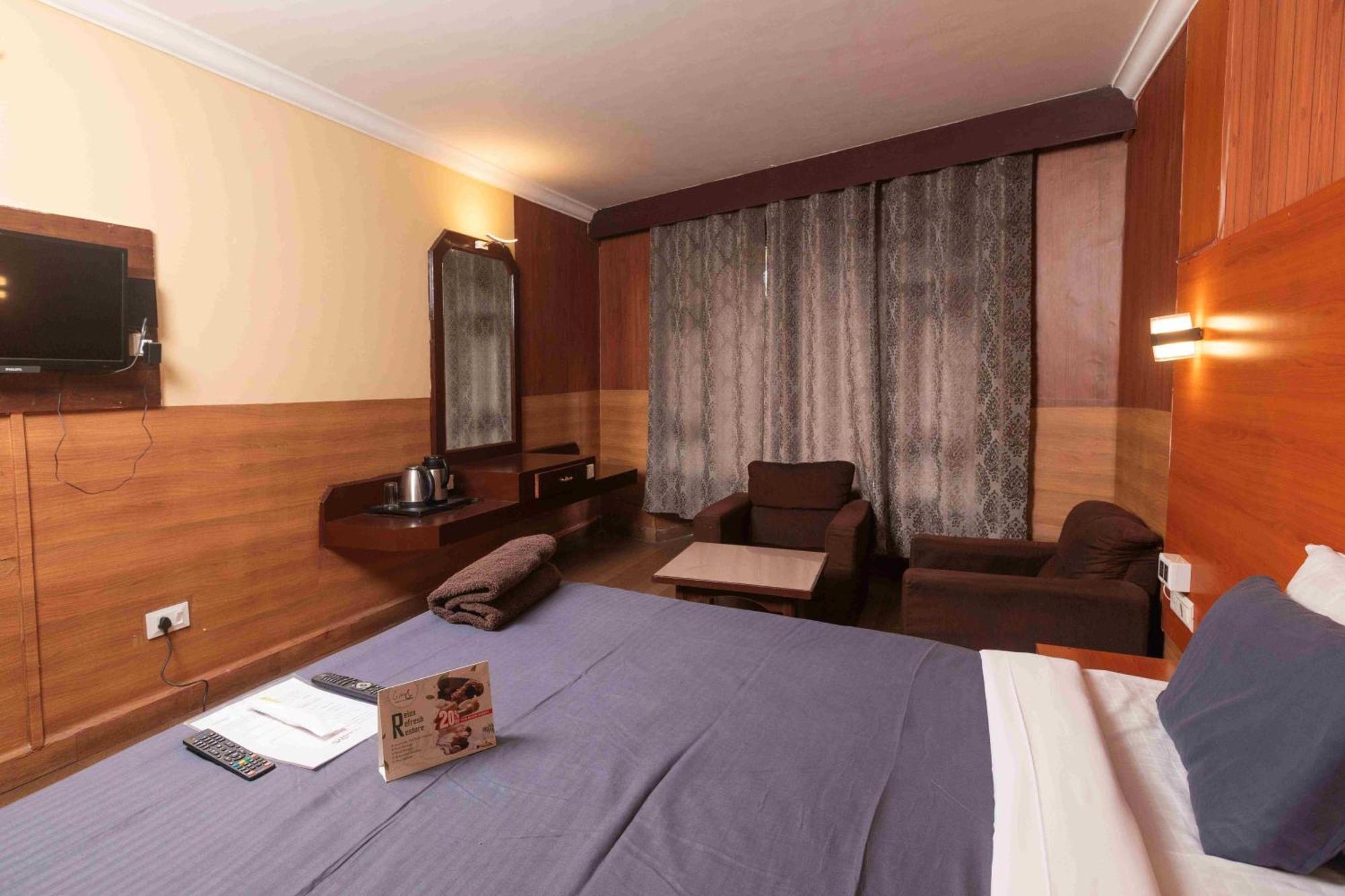 Devi Enterprises - Hotel Khems อูตี ภายนอก รูปภาพ